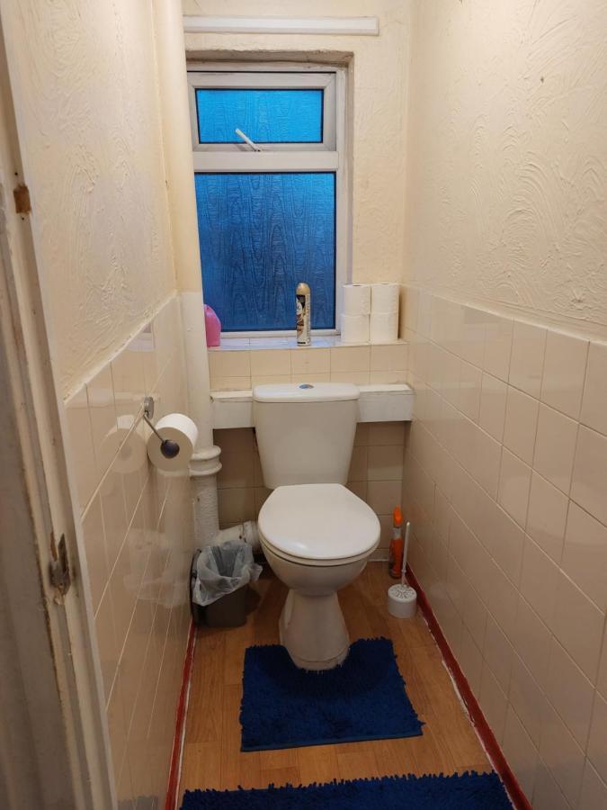 Dream Basildon Apartment Exterior photo